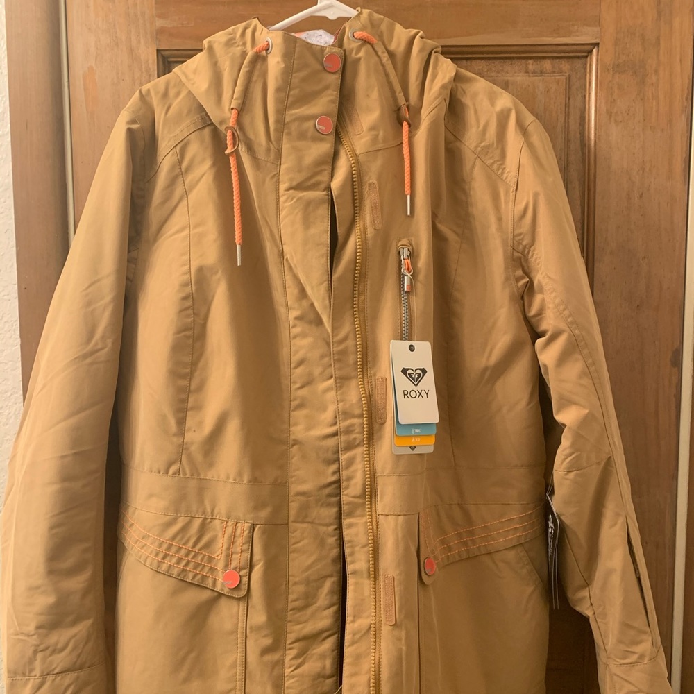 Roxy ski, snowboard, insulated winter jacket. NWT.